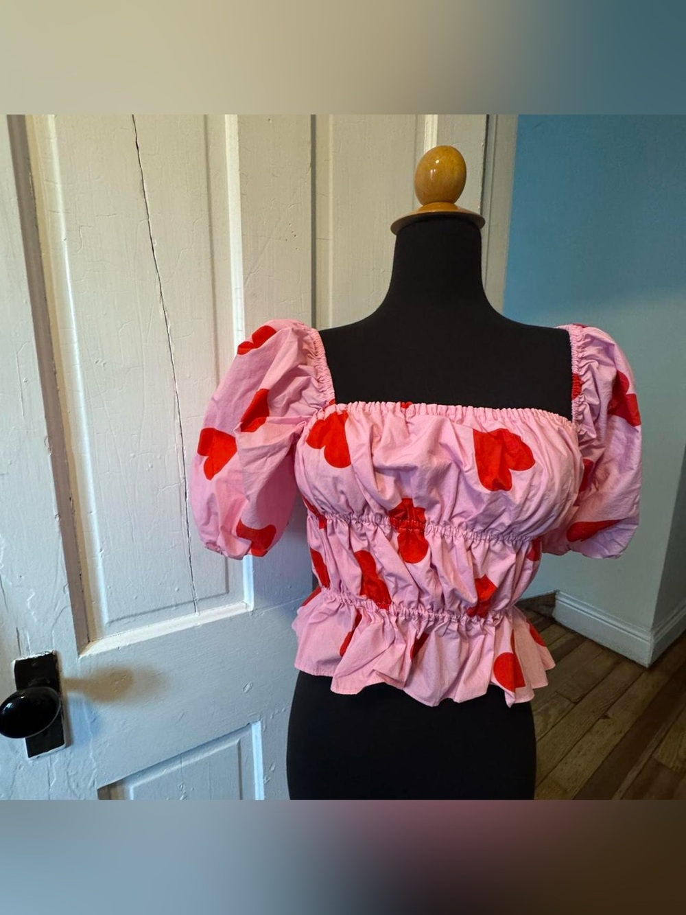 NWOT puff sleeve crop top